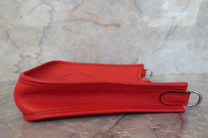 HERMES／エルメス エブリンTPM トリヨンクレマンス ルージュクー D刻印 ショルダーバッグ 700100105