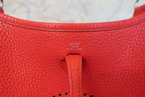 HERMES／エルメス エブリンTPM トリヨンクレマンス ルージュクー D刻印 ショルダーバッグ 700100105