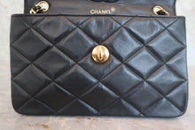 画像をギャラリービューアに読み込む, CHANEL/シャネル デカココチェーンショルダーバッグ ラムスキン ブラック/ゴールド金具 ショルダーバッグ 800060107
