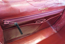 Load image into Gallery viewer, CHANEL Paris Limited Matelasse double flap chain shoulder bag Lambskin Black/Gold hadware Shoulder bag 700090092
