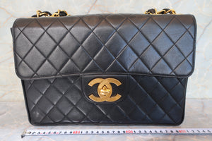 CHANEL Medium Matelasse single flap chain shoulder bag Lambskin Black/Gold hadware Shoulder bag 700100072