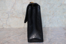 Load image into Gallery viewer, CHANEL Medium Matelasse single flap chain shoulder bag Lambskin Black/Gold hadware Shoulder bag 700100072
