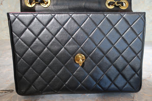 CHANEL Medium Matelasse single flap chain shoulder bag Lambskin Black/Gold hadware Shoulder bag 700100072