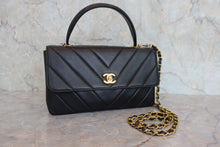 画像をギャラリービューアに読み込む, CHANEL/シャネル Vステッチ2WAYバッグ ラムスキン ブラック/ゴールド金具 ショルダーバッグ 800080041
