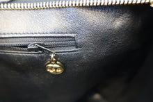 将图片加载到图库查看器，CHANEL/香奈儿 复刻托特包 荔枝皮 Black/Gold hardware(黑色/金色金属) 托特包 800080231
