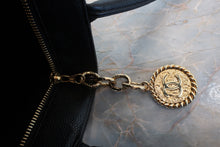将图片加载到图库查看器，CHANEL/香奈儿 复刻托特包 荔枝皮 Black/Gold hardware(黑色/金色金属) 托特包 800080231
