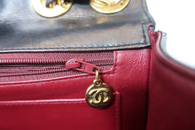 Load image into Gallery viewer, CHANEL Medium Matelasse single flap chain shoulder bag Lambskin Black/Gold hadware Shoulder bag 700100072
