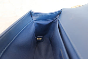 CHANEL/シャネル ボーイシャネル チェーンショルダーバッグ ラムスキン ブルー/ゴールド金具 ショルダーバッグ 700060242