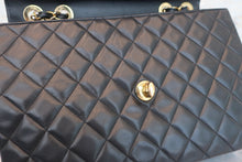 Load image into Gallery viewer, CHANEL Big Matelasse single flap chain shoulder bag Lambskin Black/Gold hadware Shoulder bag 600060188
