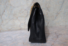 Load image into Gallery viewer, CHANEL Matelasse double flap chain shoulder bag Lambskin Black/Gold hadware Shoulder bag 700100073
