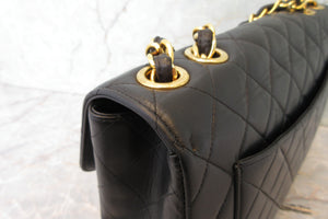 CHANEL Medium Matelasse single flap chain shoulder bag Lambskin Black/Gold hadware Shoulder bag 700090125