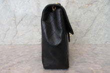 Load image into Gallery viewer, CHANEL Medium Matelasse single flap chain shoulder bag Lambskin Black/Gold hadware Shoulder bag 700090125

