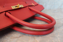 将图片加载到图库查看器，HERMES BIRKIN 40 Ardennes leather Rouge vif □C刻印 Hand bag 600110159
