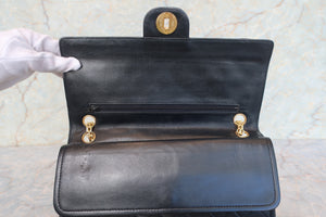 CHANEL Matelasse double flap chain shoulder bag Lambskin Black/Gold hadware Shoulder bag 700100073