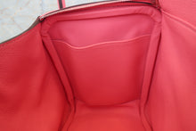 Load image into Gallery viewer, HERMES LINDY 26 Evercolor leather Rose azalee A Engraving Shoulder bag 700070292

