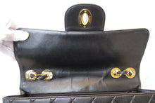 Load image into Gallery viewer, CHANEL Medium Matelasse single flap chain shoulder bag Lambskin Black/Gold hadware Shoulder bag 700090125

