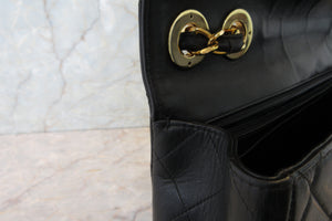 CHANEL Medium Matelasse single flap chain shoulder bag Lambskin Black/Gold hadware Shoulder bag 700090125
