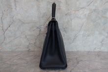 将图片加载到图库查看器，HERMES KELLY 28 Evergrain leather Blue Indigo □I刻印 Shoulder bag 700070290
