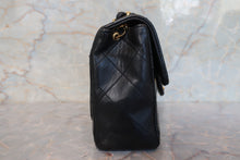 Load image into Gallery viewer, CHANEL Mini Matelasse single flap chain shoulder bag Lambskin Black/Gold hadware Shoulder bag 700100082
