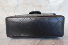 Load image into Gallery viewer, CHANEL Mini Matelasse single flap chain shoulder bag Lambskin Black/Gold hadware Shoulder bag 700100082
