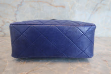 Load image into Gallery viewer, CHANEL Matelasse chain shoulder bag Lambskin/Satin Black/Blue/Gold hadware Shoulder bag 700030076
