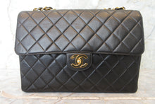 Load image into Gallery viewer, CHANEL Medium Matelasse single flap chain shoulder bag Lambskin Black/Gold hadware Shoulder bag 700090123
