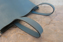 将图片加载到图库查看器，HERMES PICOTIN MM Clemence leather Blue jean □H刻印 Hand bag 700070034
