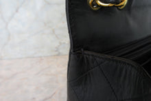 Load image into Gallery viewer, CHANEL Medium Matelasse single flap chain shoulder bag Lambskin Black/Gold hadware Shoulder bag 700090123
