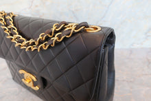 Load image into Gallery viewer, CHANEL Medium Matelasse single flap chain shoulder bag Lambskin Black/Gold hadware Shoulder bag 700100071
