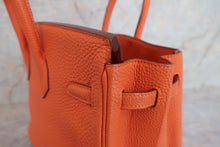 Load image into Gallery viewer, HERMES BIRKIN 25 Togo leather Orange □L Engraving Hand bag 600090114
