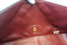 Load image into Gallery viewer, CHANEL  Diana matelasse chain shoulder bag Lambskin Black/Gold hadware Shoulder bag 800030130
