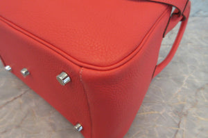 HERMES／エルメス リンディ26 トリヨンクレマンス ルージュピヴォワンヌ T刻印 ショルダーバッグ 700050250