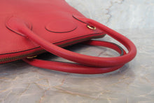 Load image into Gallery viewer, HERMES BOLIDE 35 Graine Couchevel leather Rouge vif 〇U Engraving Shoulder bag 600120003
