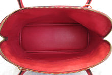 Load image into Gallery viewer, HERMES BOLIDE 35 Graine Couchevel leather Rouge vif 〇U Engraving Shoulder bag 600120003
