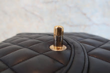 画像をギャラリービューアに読み込む, CHANEL/シャネル マトラッセチェーンショルダーバッグ ラムスキン ネイビー/ゴールド金具 ショルダーバッグ 800090055
