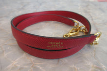 Load image into Gallery viewer, HERMES BOLIDE 35 Graine Couchevel leather Rouge vif 〇U Engraving Shoulder bag 600120003
