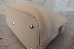 HERMES／BOLIDE 31 Clemence leather Craie D Engraving Shoulder bag 700100058