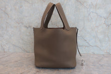 画像をギャラリービューアに読み込む, HERMES／エルメス ピコタンロックＭＭ トリヨンクレマンス エトゥープ C刻印 ハンドバッグ 800020093
