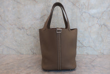 画像をギャラリービューアに読み込む, HERMES／エルメス ピコタンロックＭＭ トリヨンクレマンス エトゥープ C刻印 ハンドバッグ 800020093
