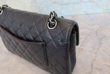 Load image into Gallery viewer, CHANEL Matelasse Double Flap Double Chain shoulder bag Caviar skin Black/Silver hardware Shoulder bag 800090199
