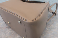 将图片加载到图库查看器，HERMES LINDY 34 Clemence leather Gris tourterelle □K刻印 Shoulder bag 600080037
