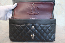 Load image into Gallery viewer, CHANEL Matelasse Double Flap Double Chain shoulder bag Caviar skin Black/Silver hardware Shoulder bag 800090199
