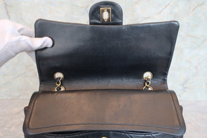 CHANEL/シャネル マトラッセWフラップWチェーンショルダーバッグ ラムスキン ブラック/ゴールド金具 ショルダーバッグ 700070152