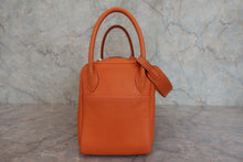 画像をギャラリービューアに読み込む, HERMES／エルメス リンディ30 トリヨンクレマンス オレンジ □P刻印 ショルダーバッグ 800030014
