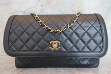 画像をギャラリービューアに読み込む, CHANEL/シャネル マトラッセチェーンショルダーバッグ ラムスキン ブラック/ゴールド金具 ショルダーバッグ 700070272
