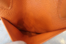 将图片加载到图库查看器，HERMES LINDY 30 Clemence leather Orange □P刻印 Shoulder bag 800030014
