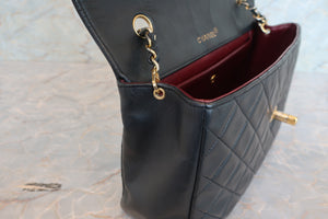 CHANEL/シャネル マトラッセチェーンショルダーバッグ ラムスキン ブラック/ゴールド金具 ショルダーバッグ 700070272