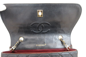 CHANEL/シャネル マトラッセチェーンショルダーバッグ ラムスキン ブラック/ゴールド金具 ショルダーバッグ 700010185