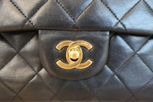 画像をギャラリービューアに読み込む, CHANEL/シャネル マトラッセＷフラップＷチェーンショルダーバッグ ラムスキン ブラック/ゴールド金具 ショルダーバッグ 800090031
