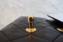 画像をギャラリービューアに読み込む, CHANEL/シャネル マトラッセＷフラップＷチェーンショルダーバッグ ラムスキン ブラック/ゴールド金具 ショルダーバッグ 800090031
